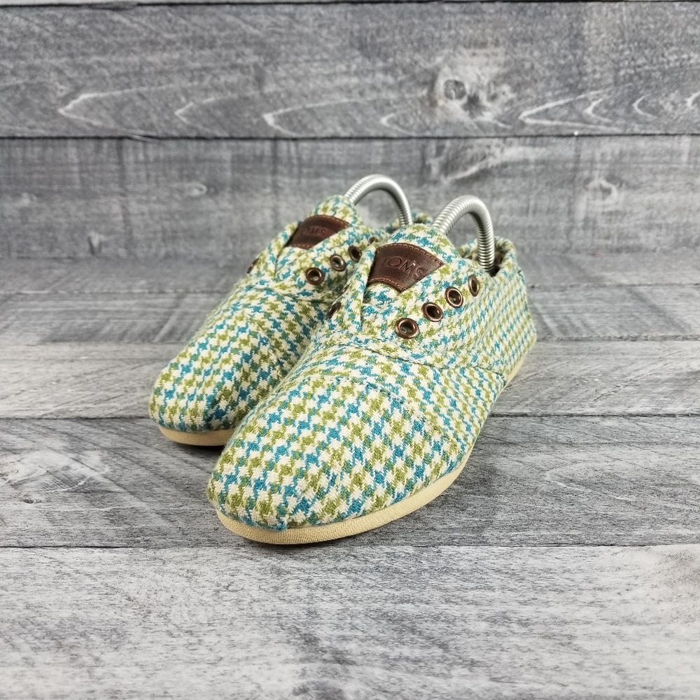 Toms Slip On Size 5.5